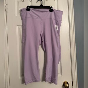 Old Navy Lavender Capris